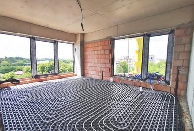 Apartament cu 3 camere decomandat în Sisești