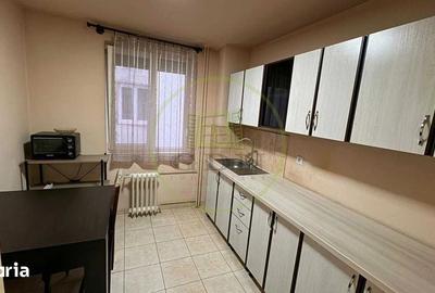 Apartament cu 3 camere decomandat în Ultracentral
