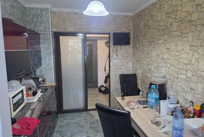 Apartament cu 3 camere decomandat în Alexandru Obregia - 10
