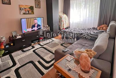 Apartament cu 3 camere decomandat în Siderurgiștilor
