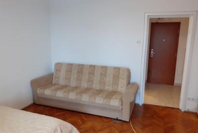 Garsonieră decomandată în Central - 4