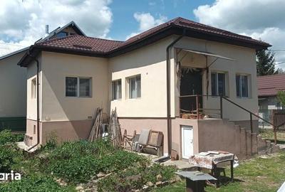 Casă cu 3 camere cu Teren 69 Mp în Central - 3