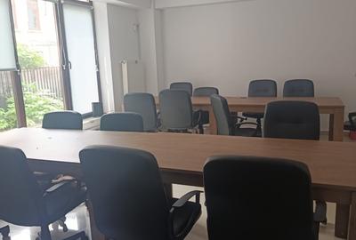 Casă cu 20 camere cu Teren 550 Mp în P-ța Victoriei - 2