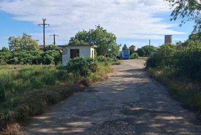 Teren de 1000 mp, în Central
