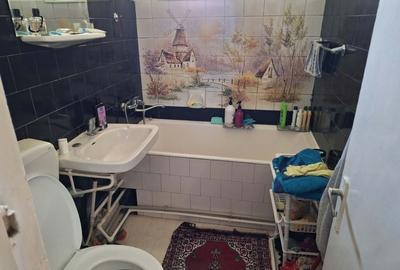Apartament cu 2 camere semidecomandat în Găzărie