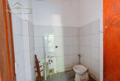Casă cu 2 camere cu Teren 143 Mp în Central