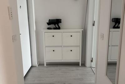Garsonieră decomandată în Gorjului