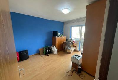 Apartament cu 3 camere decomandat în Păcii - 8