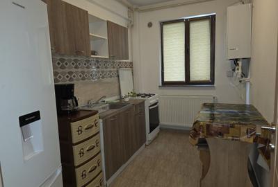 Apartament cu 2 camere decomandat în Trivale - 2