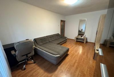 Apartament cu 2 camere decomandat în Exterior Vest