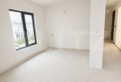 Casă cu 4 camere cu Teren 500 Mp în Central