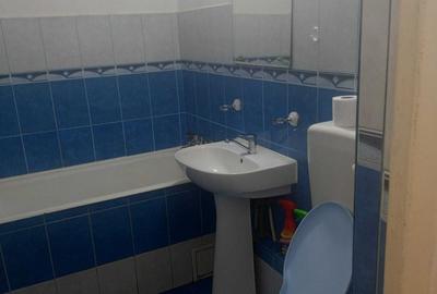 Apartament cu 2 camere decomandat în Lotus