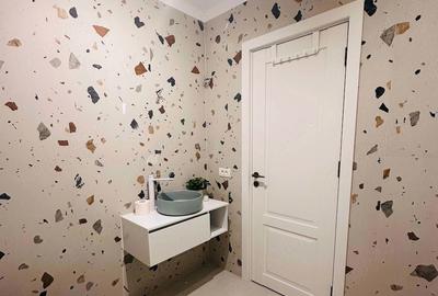 Casă cu 5 camere cu Teren 500 Mp în Central