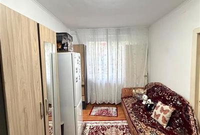 Apartament cu 2 camere semidecomandat în Valenta