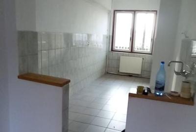 Apartament cu 5 camere în Central - 12