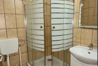 Apartament cu 4 camere decomandat în Central - 3