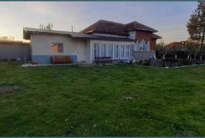Casă cu 4 camere în Moara Mocanului - 3