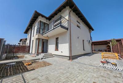 Casă individuală cu 4 camere cu Canalizare în Periferie - 28