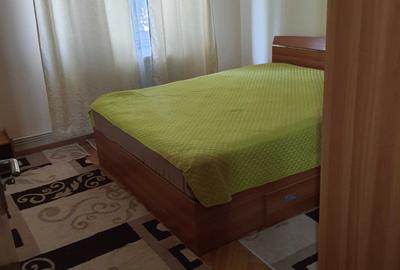 Apartament cu 2 camere semidecomandat în Ceair