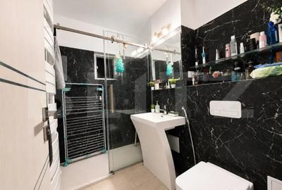 Apartament cu 2 camere semidecomandat în 1 Mai