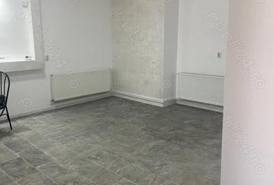 Spațiu comercial, de 72 mp, în Central - 7