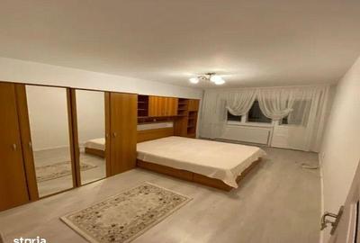 Apartament cu 3 camere, mobilat în Complex Studențesc