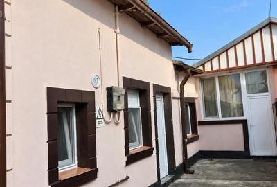 Casă cu 3 camere cu Teren 250 Mp în Bd. Laminorului