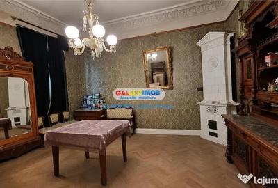 Casă cu 8 camere cu Teren 475 Mp în Ultracentral