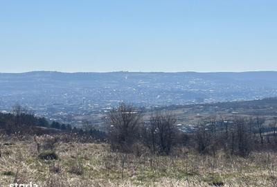 Teren de 1000 mp, în Iris