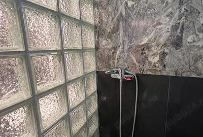 Casă cu 6 camere în Răzvani