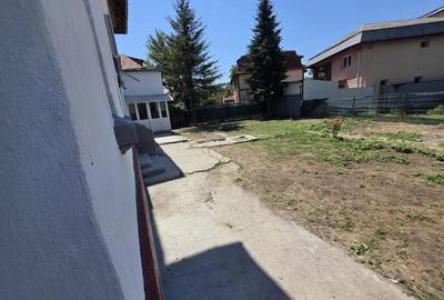 Casă cu Teren 550 Mp în Central