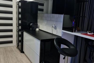 Apartament cu 3 camere decomandat în UTA - 2