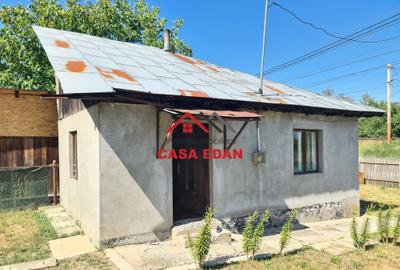 Casă individuală cu 2 camere cu Teren 250 Mp în Câmpina