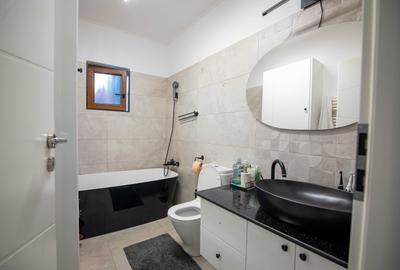 Casă cu 2 camere cu Teren 300 Mp în Moșnița Veche - 3