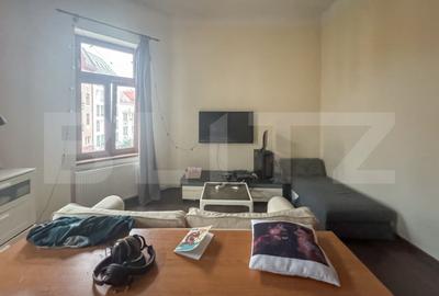 Apartament cu 4 camere decomandat, mobilat în Central - 1