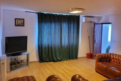 Apartament cu 3 camere în Mihai Bravu