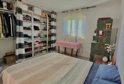 Casă cu Teren 8600 Mp în Giubega - 7