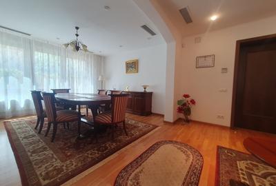 Casă cu 17 camere cu Garaj în Primăverii - 8