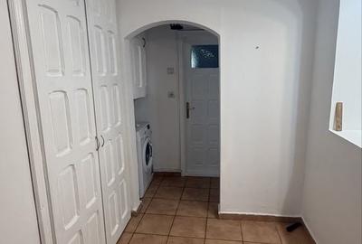 Apartament cu 2 camere decomandat în 1 Mai