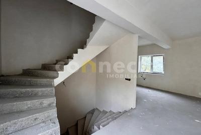 Duplex cu 4 camere cu Canalizare în Tăuți - 3