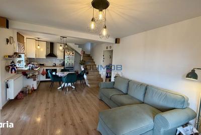 Casă cu 4 camere cu Teren 1561 Mp în Crevedia Mare - 11