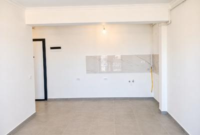 Apartament cu 3 camere decomandat în Energia - 9