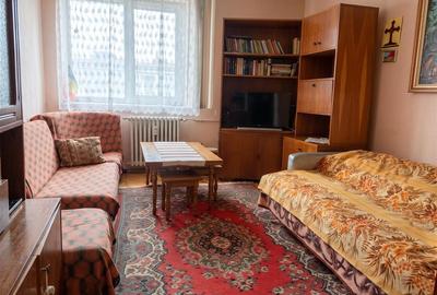 Apartament cu 2 camere circular, mobilat în Central