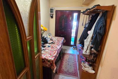 Casă cu 7 camere cu Canalizare în Crângași - 6