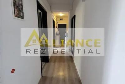 Apartament cu 3 camere decomandat în Berceni