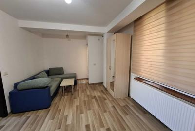 Garsonieră semidecomandată în Casa de Cultură - 2