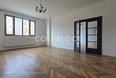 Apartament cu 5 camere circular în Central - 2