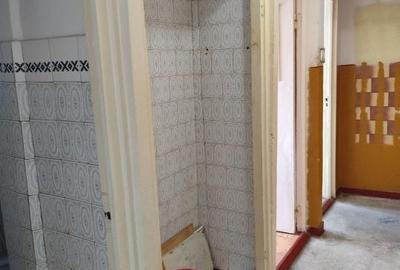 Apartament cu 3 camere în Km 4
