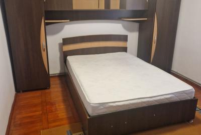 Apartament cu 2 camere decomandat în Fetești-Gară