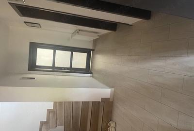 Casă cu Teren 300 Mp în Central - 2